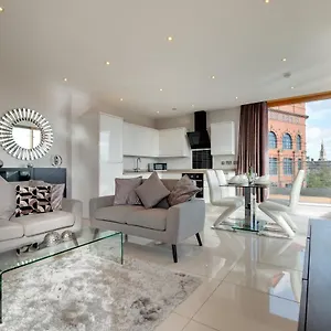 Amazing Centre Penthouse With Private Roof Terrace Apartment